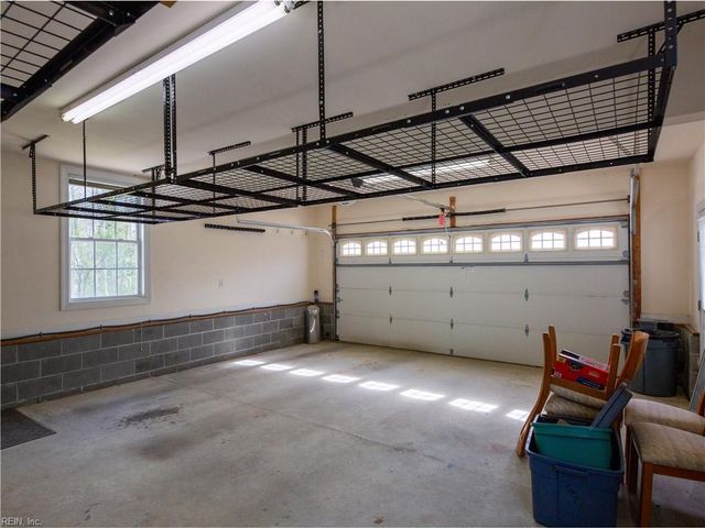 21311 Brewers Farm LN, Carrollton, VA 23314