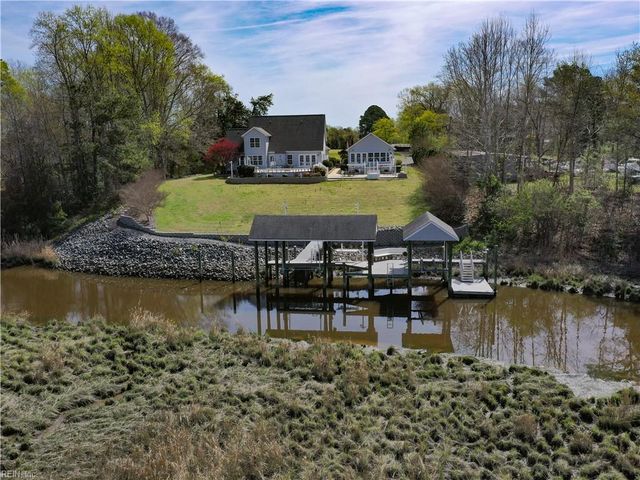 21311 Brewers Farm LN, Carrollton, VA 23314