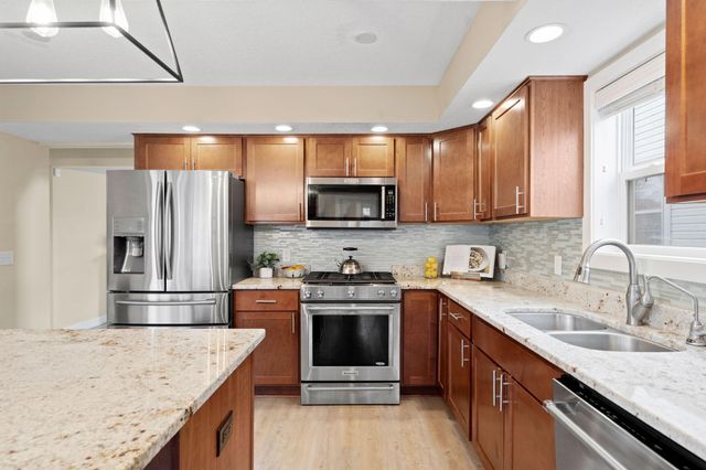 2712 Dakota Avenue S, Saint Louis Park, MN 55416