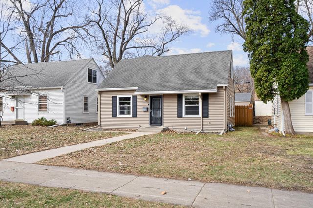 2712 Dakota Avenue S, Saint Louis Park, MN 55416