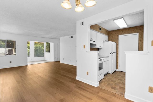 3018 Wingate Way, Atlanta, GA 30350