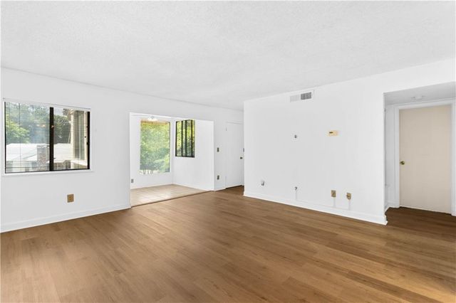 3018 Wingate Way, Atlanta, GA 30350