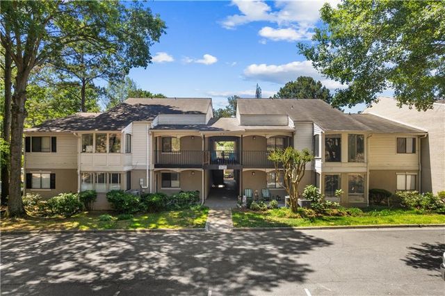 3018 Wingate Way, Atlanta, GA 30350