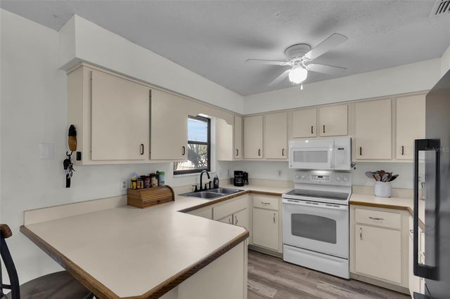 9707 SE 146TH PLACE, Summerfield, FL 34491