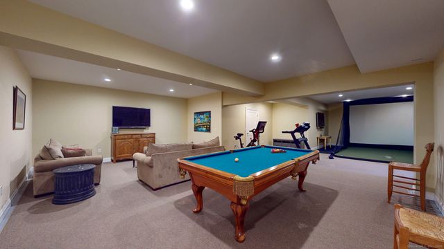 6 Clermont Park, Farmington, CT 06032