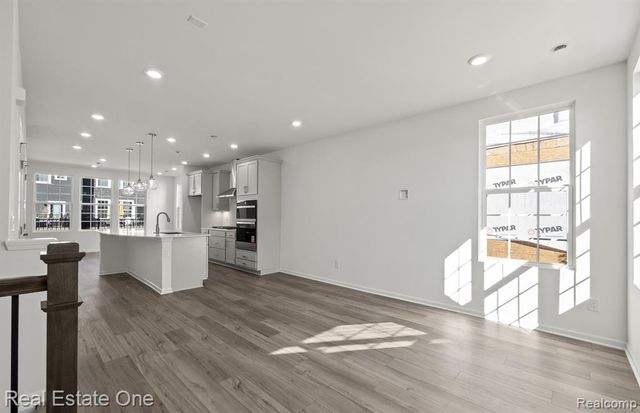 340 N Sydney Court, Plymouth, MI 48170