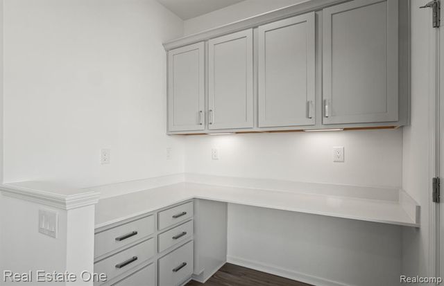 340 N Sydney Court, Plymouth, MI 48170