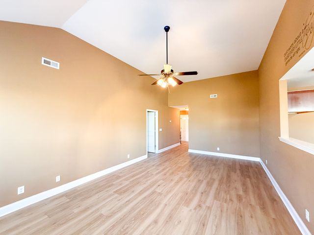 2221 Trophy Trce, Clarksville, TN 37040