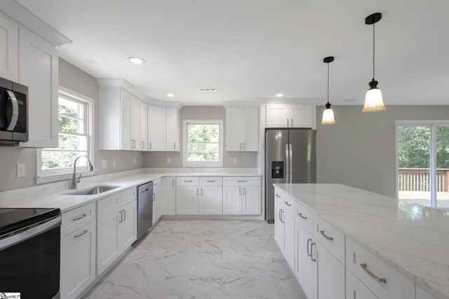 115 Pinetree Lane, Easley, SC 29642