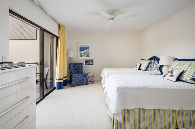 1860 Bay Road 206-E, Vero Beach, FL 32963