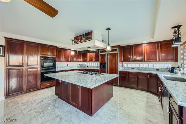 8748 Castle Hill Avenue, Las Vegas, NV 89129