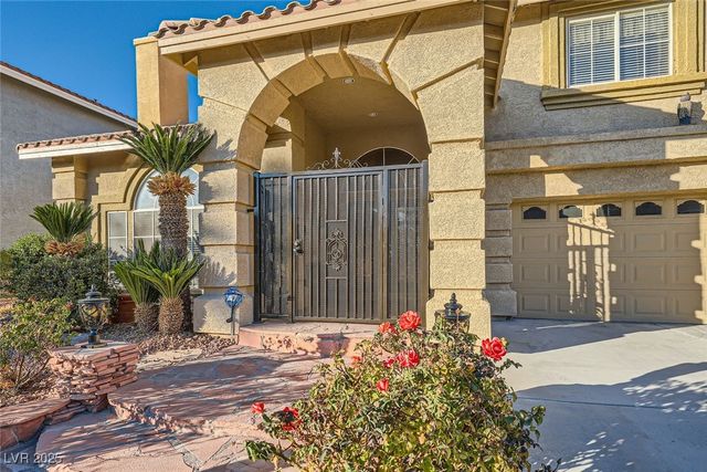 8748 Castle Hill Avenue, Las Vegas, NV 89129
