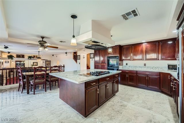 8748 Castle Hill Avenue, Las Vegas, NV 89129