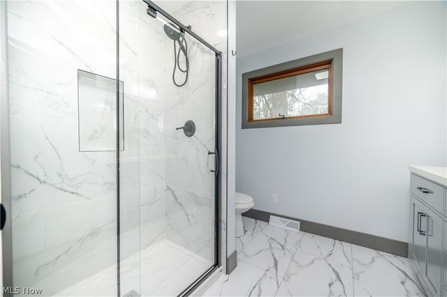 1019 Park Circle, Girard, OH 44420