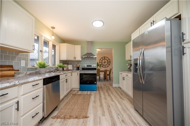1019 Park Circle, Girard, OH 44420