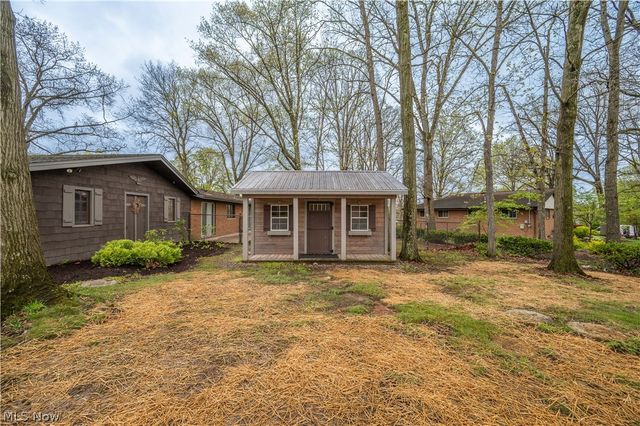 1019 Park Circle, Girard, OH 44420