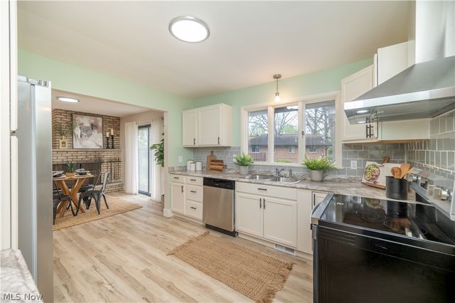 1019 Park Circle, Girard, OH 44420
