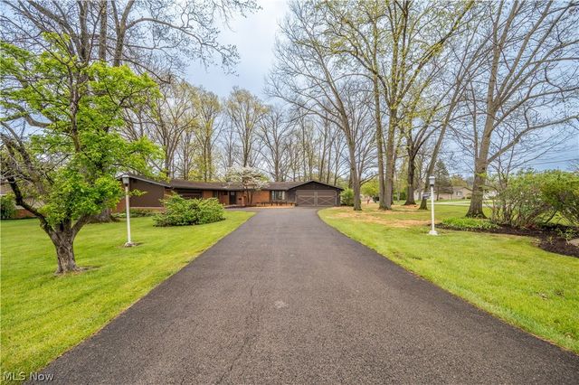 1019 Park Circle, Girard, OH 44420