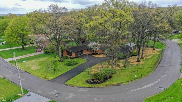 1019 Park Circle, Girard, OH 44420