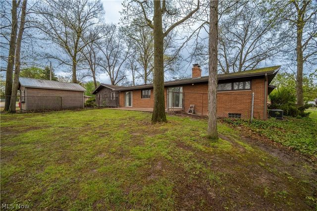 1019 Park Circle, Girard, OH 44420