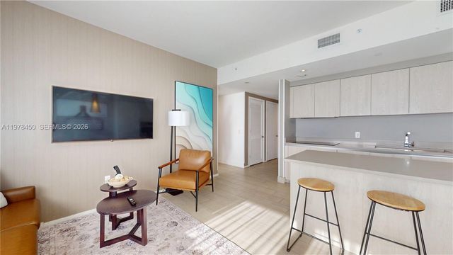 4010 S Ocean Dr R1004, Hollywood, FL 33019