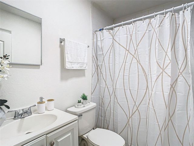 3025 LONG STREET, Orlando, FL 32805