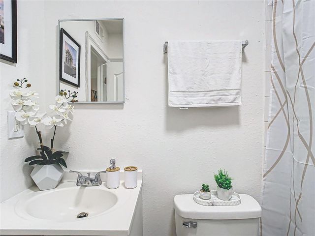 3025 LONG STREET, Orlando, FL 32805