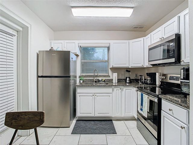 3025 LONG STREET, Orlando, FL 32805