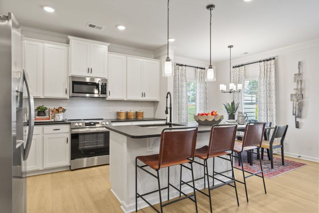 421 Kingsbury Drive, Gallatin, TN 37066