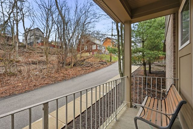 419 Wyola STREET, Mt Washington, PA 15211