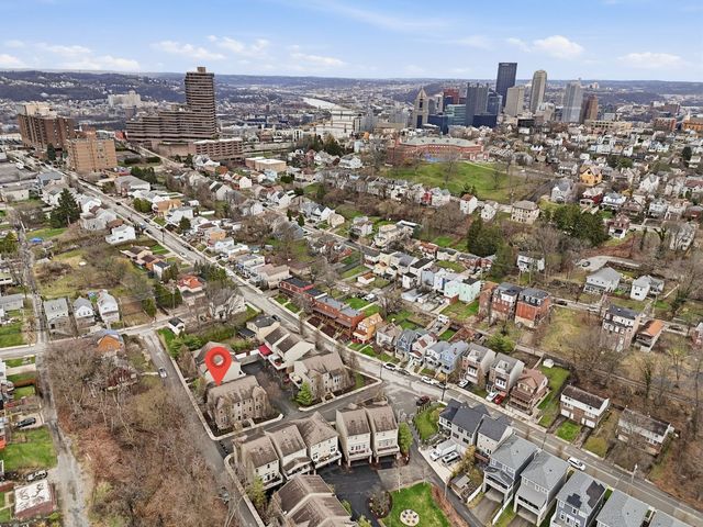 419 Wyola STREET, Mt Washington, PA 15211