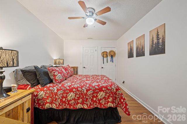 1133 Finger Bridge Road, Hickory, NC 28602