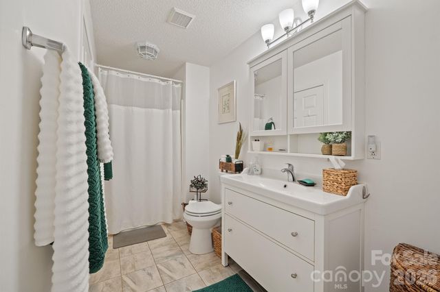 1133 Finger Bridge Road, Hickory, NC 28602