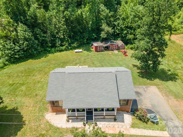 1133 Finger Bridge Road, Hickory, NC 28602