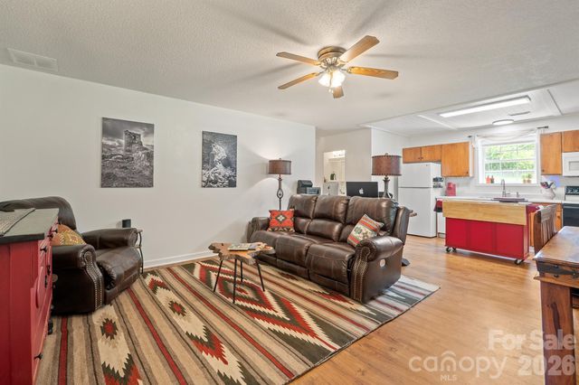 1133 Finger Bridge Road, Hickory, NC 28602