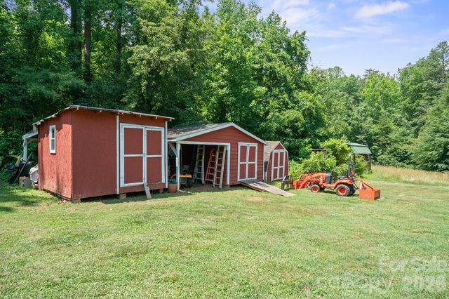 1133 Finger Bridge Road, Hickory, NC 28602