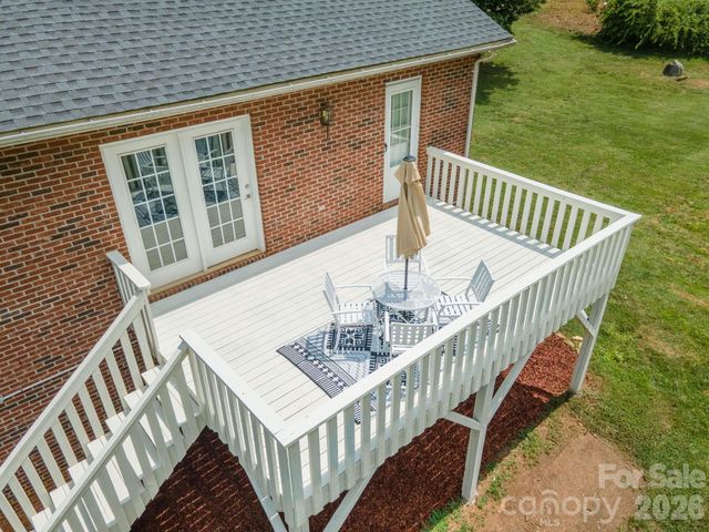 1133 Finger Bridge Road, Hickory, NC 28602