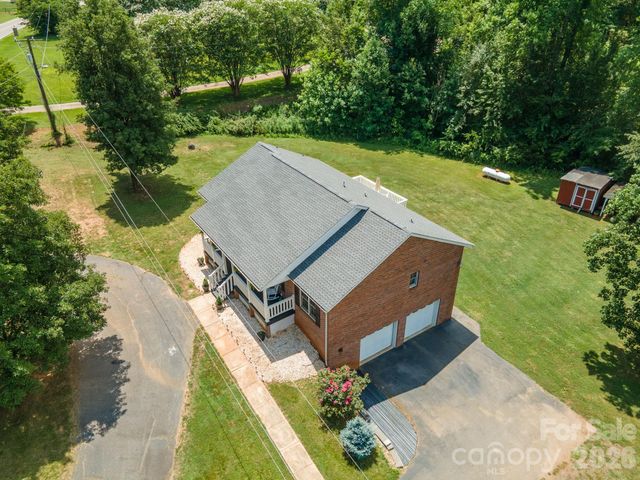 1133 Finger Bridge Road, Hickory, NC 28602