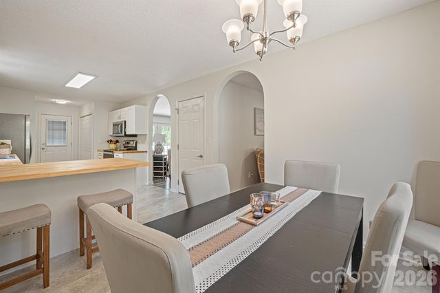 1133 Finger Bridge Road, Hickory, NC 28602