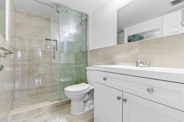 3580 S Ocean Boulevard 2a, South Palm Beach, FL 33480