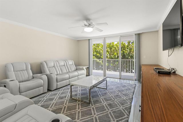 3580 S Ocean Boulevard 2a, South Palm Beach, FL 33480