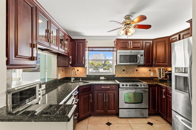 3580 S Ocean Boulevard 2a, South Palm Beach, FL 33480