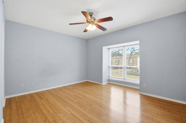 2100 Tanglewilde Street 576, Houston, TX 77063