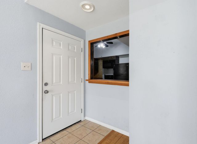 2100 Tanglewilde Street 576, Houston, TX 77063