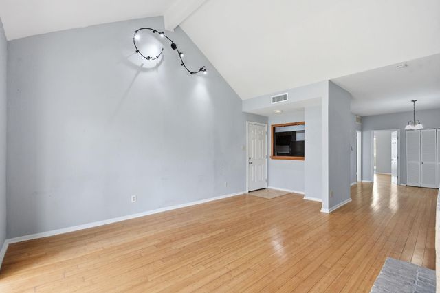 2100 Tanglewilde Street 576, Houston, TX 77063