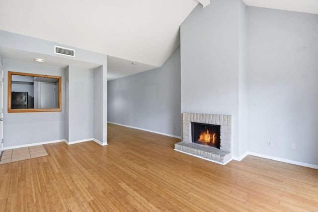 2100 Tanglewilde Street 576, Houston, TX 77063