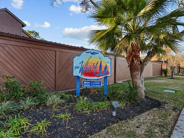 671 Davis Road, League City, TX 77573