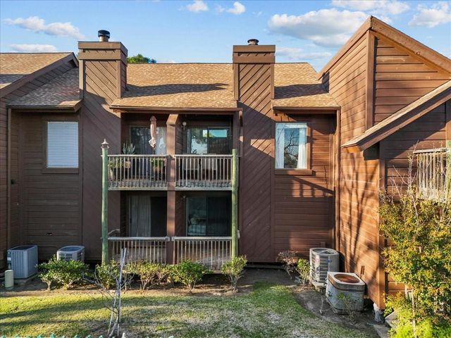 671 Davis Road, League City, TX 77573
