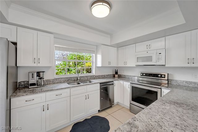 3687 Maran LN, Bonita Springs, FL 34134