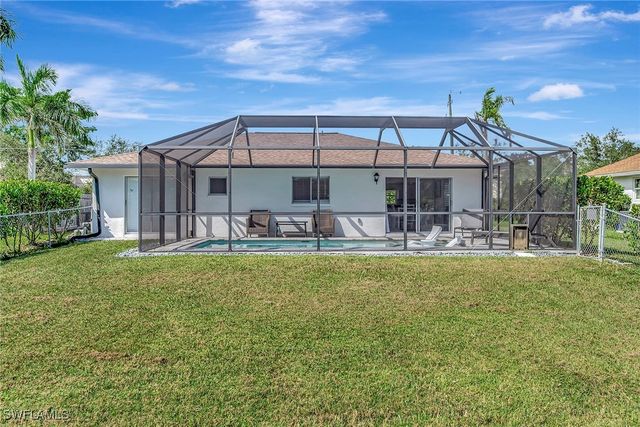 3687 Maran LN, Bonita Springs, FL 34134